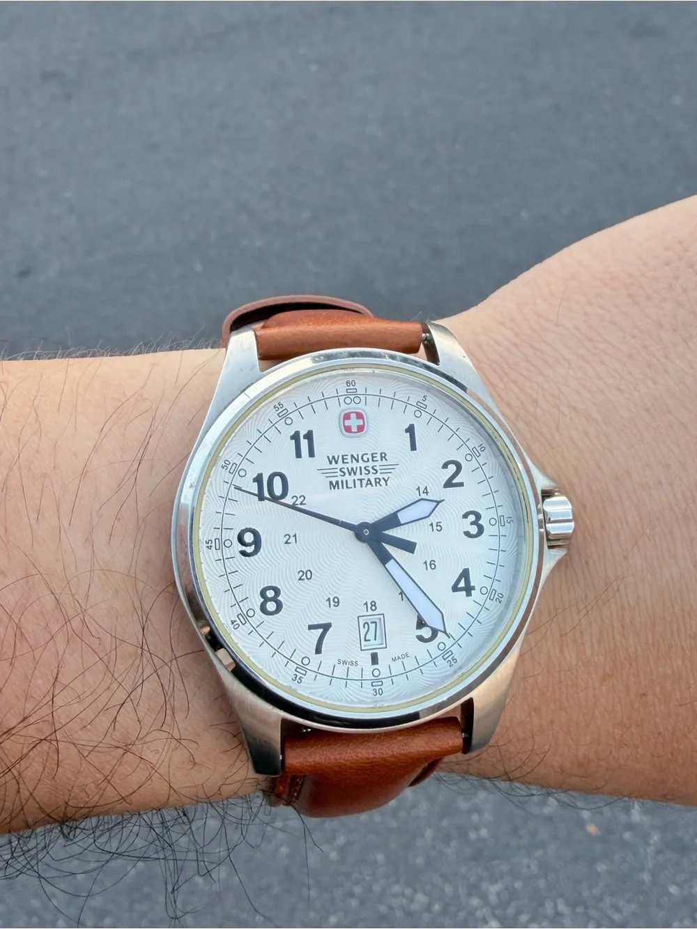 Vintage Wenger Swiss Military Mens Watch 44mm Stainless Steel Brwn Leather Band